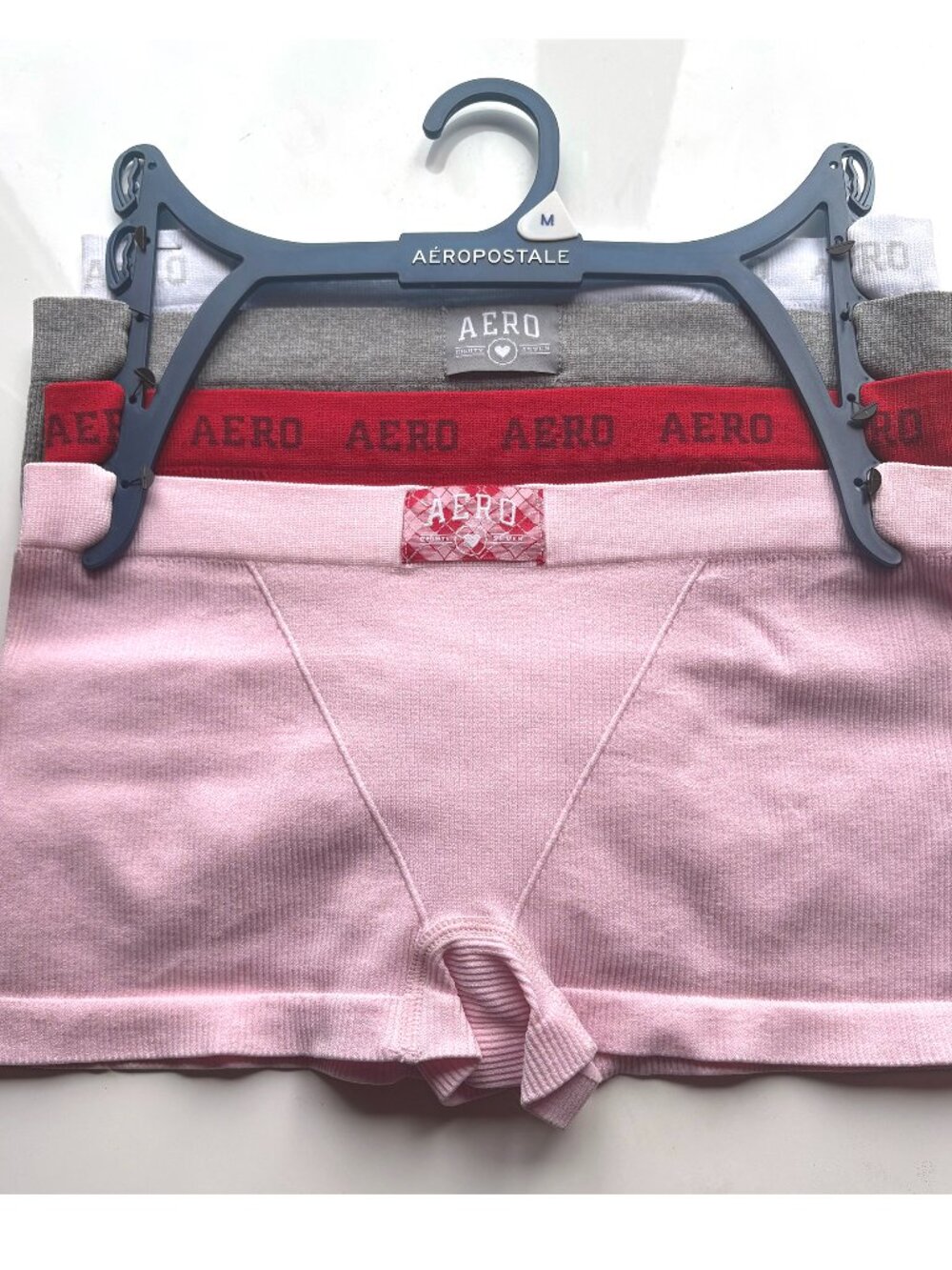 AEROPOSTALE AERO 4 PACK SEAMLESS BOYSHORTS WOMEN'S UNDERWEAR PANTIES  SIZE M